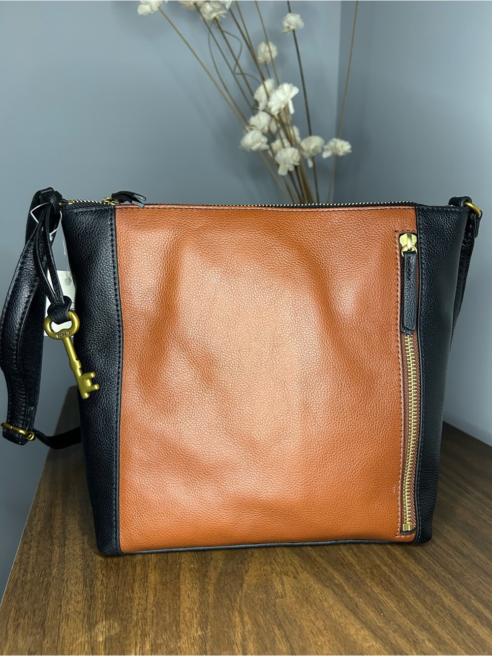 Fossil NWT Tara Crossbody Bag Black Brown Pebbled Leather